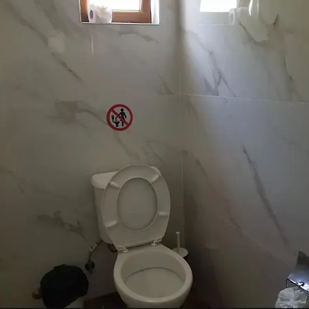Konukevi Aliaj